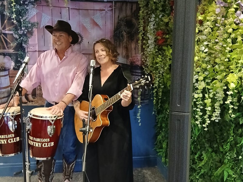 Music in the Park -The Fabulous Country Club