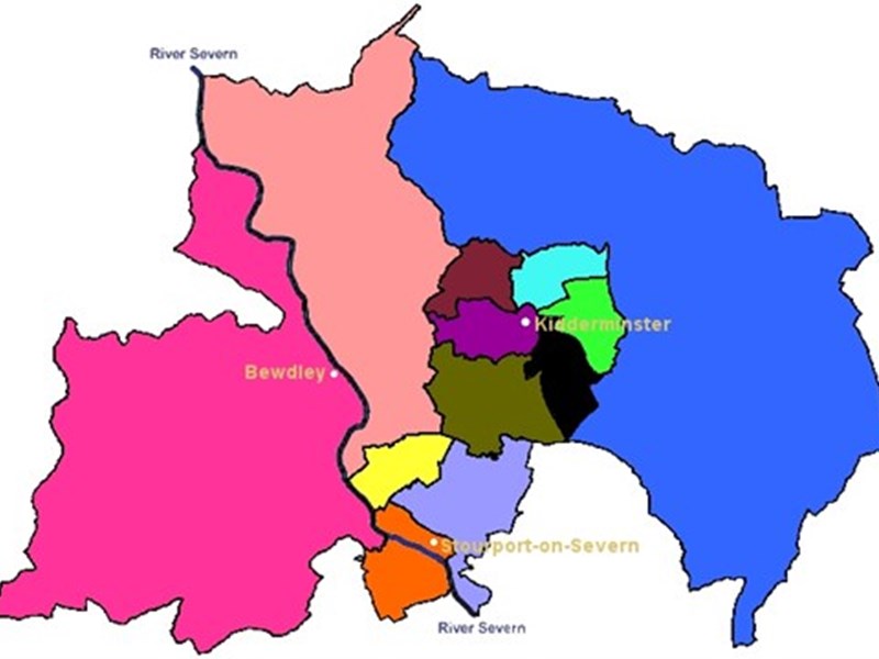 Outline of Wyre Forest distrrict with coloured areas approximately depicting boundaries of wards in adjacent table