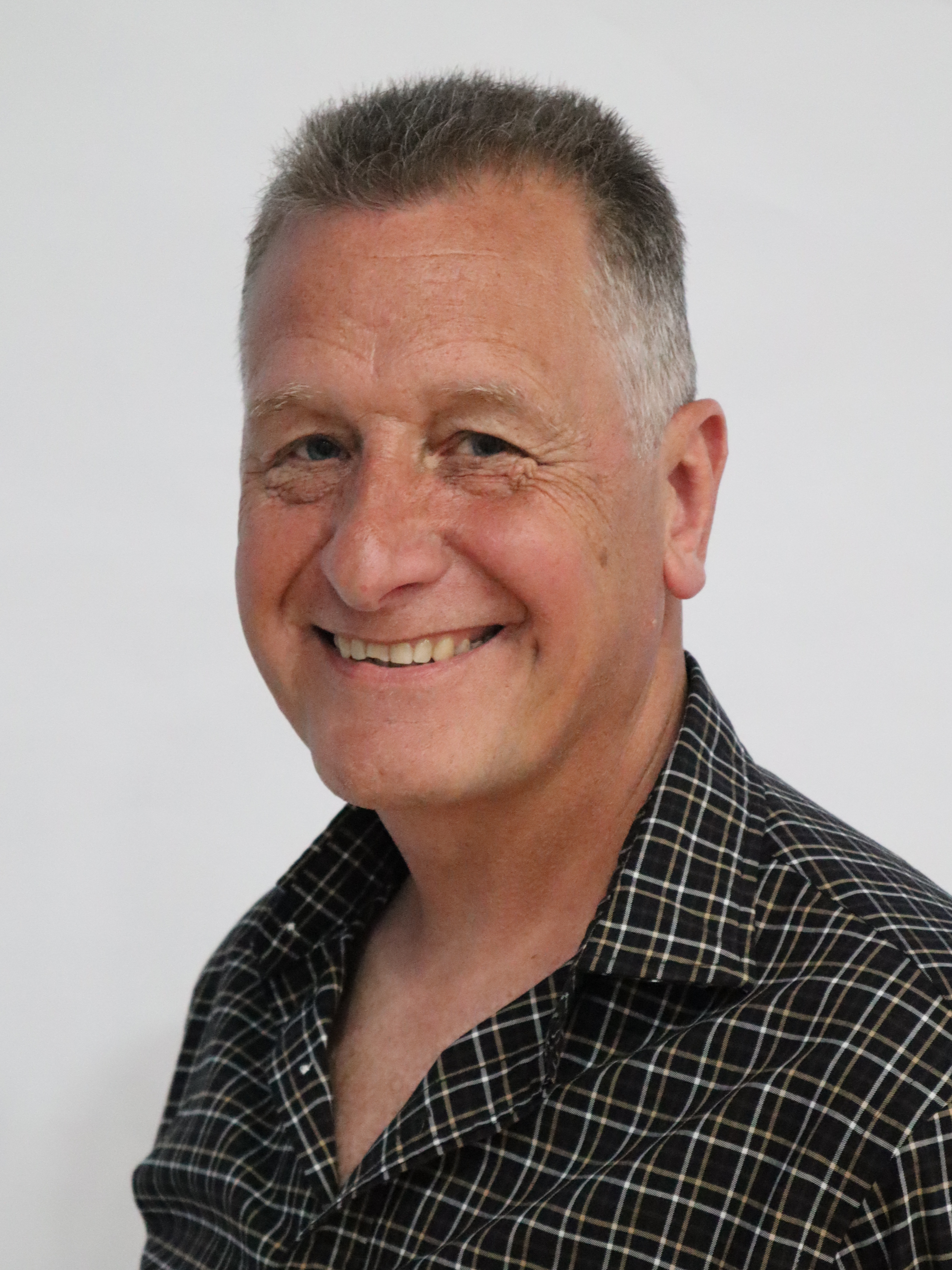 Headshot of male councillor