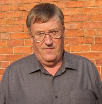 Headshot of councillor