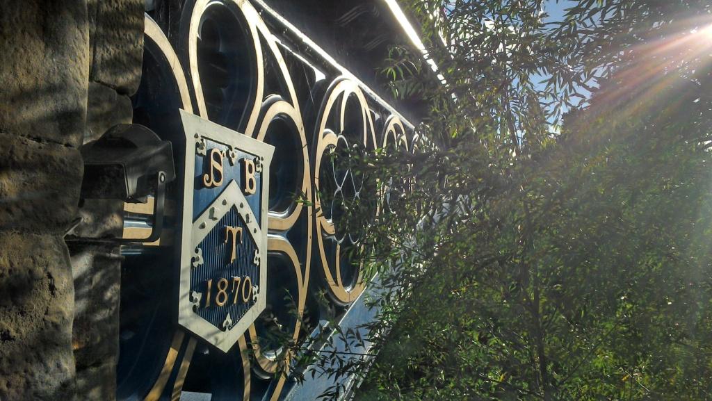 Bridge construction showing date of installation