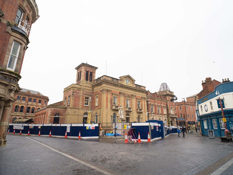 The front elevation of Kidderminster Town Hall