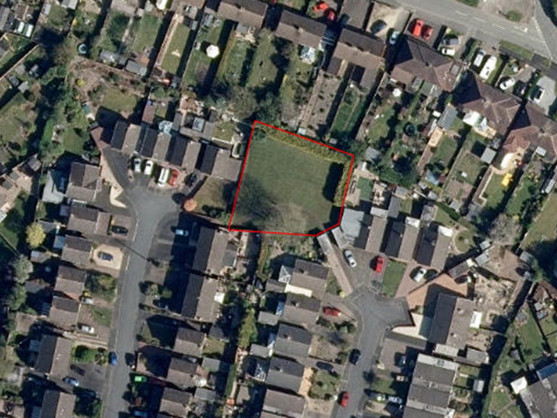 aerial view map of Lingfield Road showing pollinator patch outlined in red