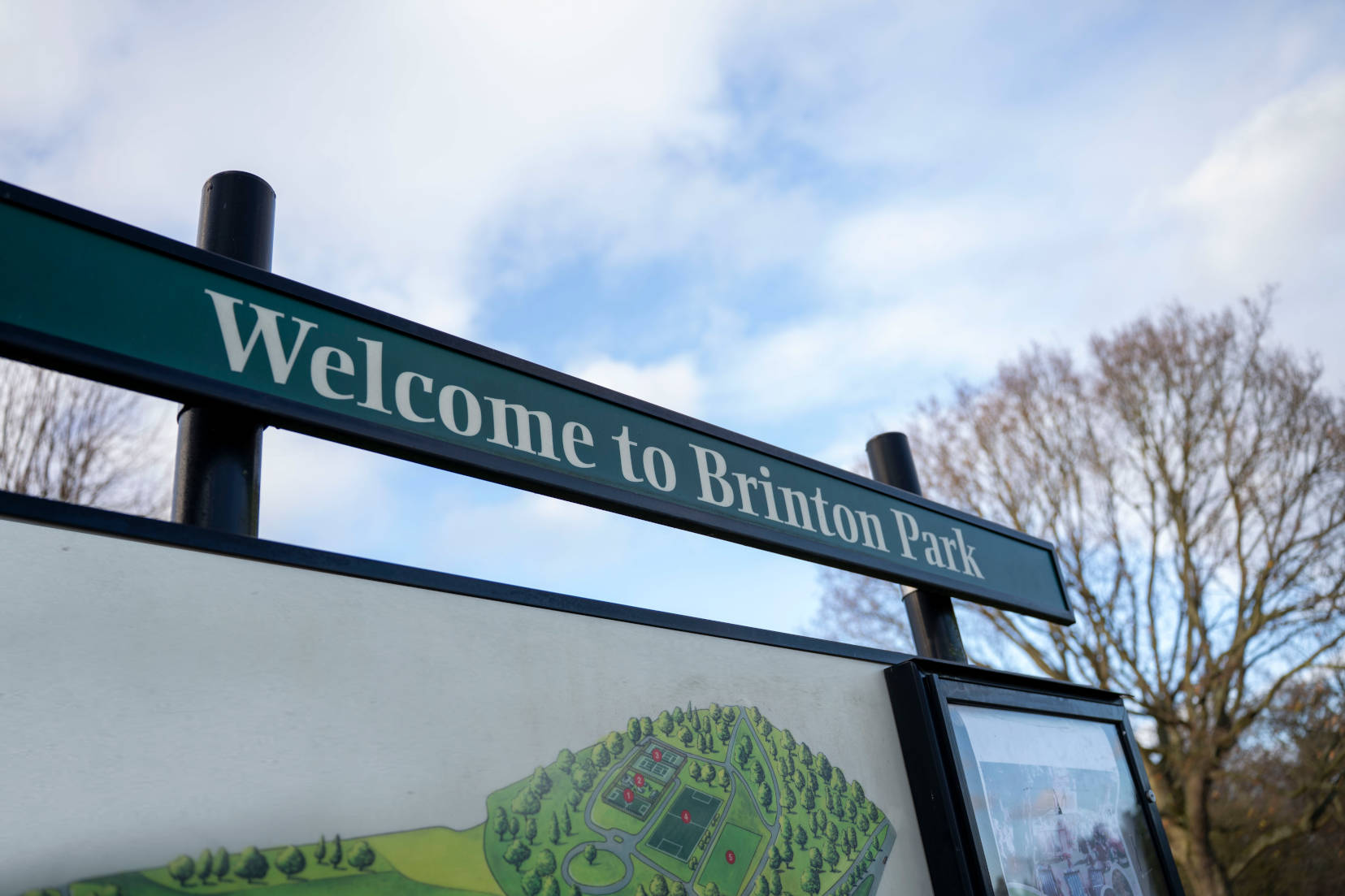 entrance sign welcome to brinton park